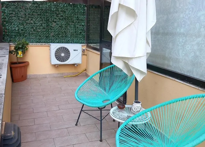 La Terrazza Nel Centro "appartamento Con 2 Stanze E 2 Bagni' * Roma