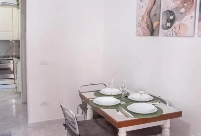 La Terrazza Nel Centro "appartamento Con 2 Stanze E 2 Bagni' *